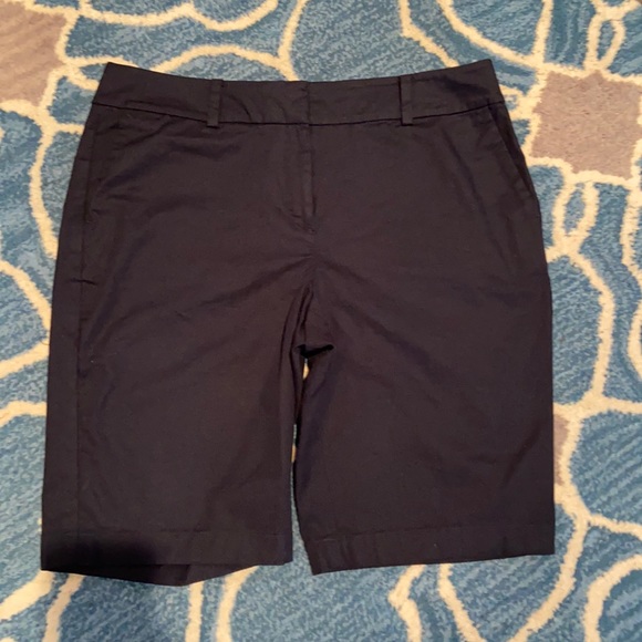 Ann taylor curvy shorts Clearance